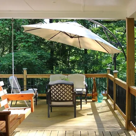 Cozy Berkshires Stay, Mins From Ski Slopes